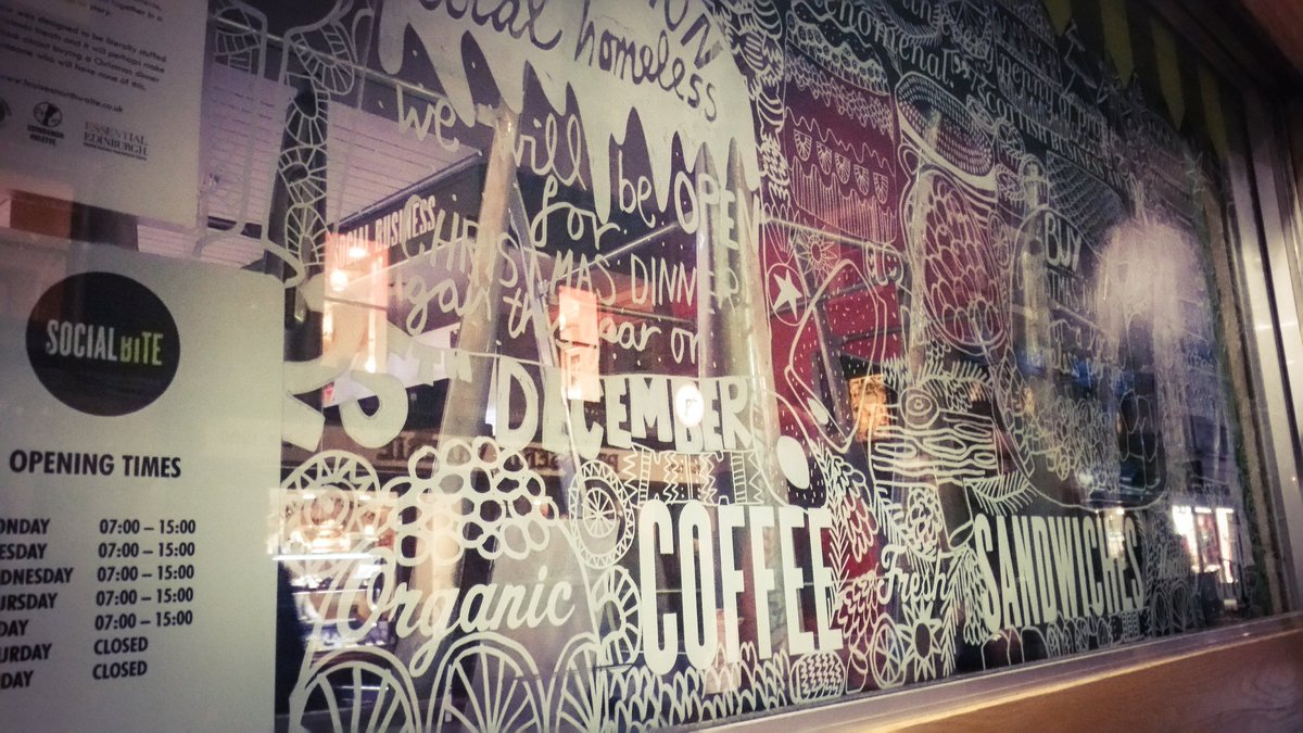 EssentialEdin's tweet photo. @SocialBite_'s festive window makeover by illustrator @louise_smurth #RoseStProject https://t.co/oDJuldUb4I