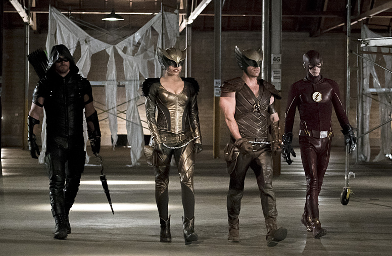 JarettSays's tweet image. #Arrow #TheFlash crossover pics! #LegendsOfToday