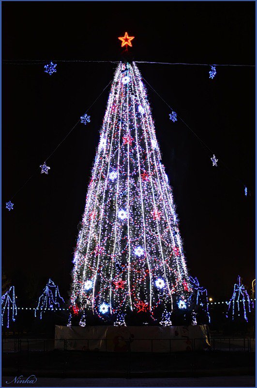 big_elka's tweet photo. #НашаЕлка2015 конкурс на лучшую новогоднюю елку. Ждем Ваши фотографии https://t.co/kIWjVJtrTr Приз - IPhone 6s https://t.co/TYyrpsPKX1