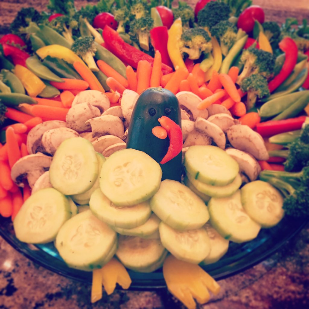 alissagander's tweet photo. My offerings to the family Thanksgiving! #veggiesforlife #nomeat https://t.co/oipc7QHUQa