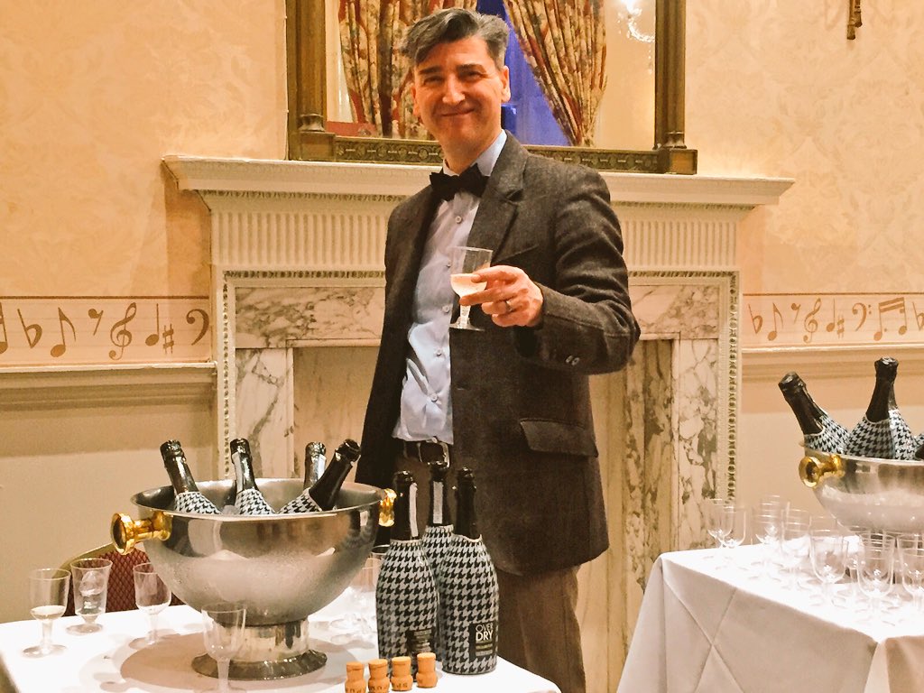 monroeoverdry's tweet photo. The North of England discovering #MonroeOverdry #prosecco DOC at Benevolent #Award 2015 #Newcastle  
@ltiuk CHEERS! https://t.co/lcQfE40QIj
