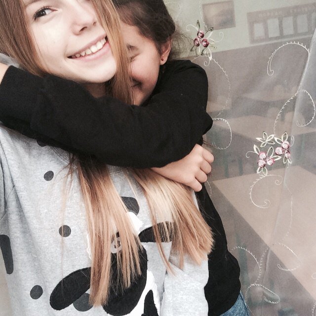 Sashkaaa964's tweet photo. Любииим теебяя 💞 https://t.co/ES8Iiwg6zu