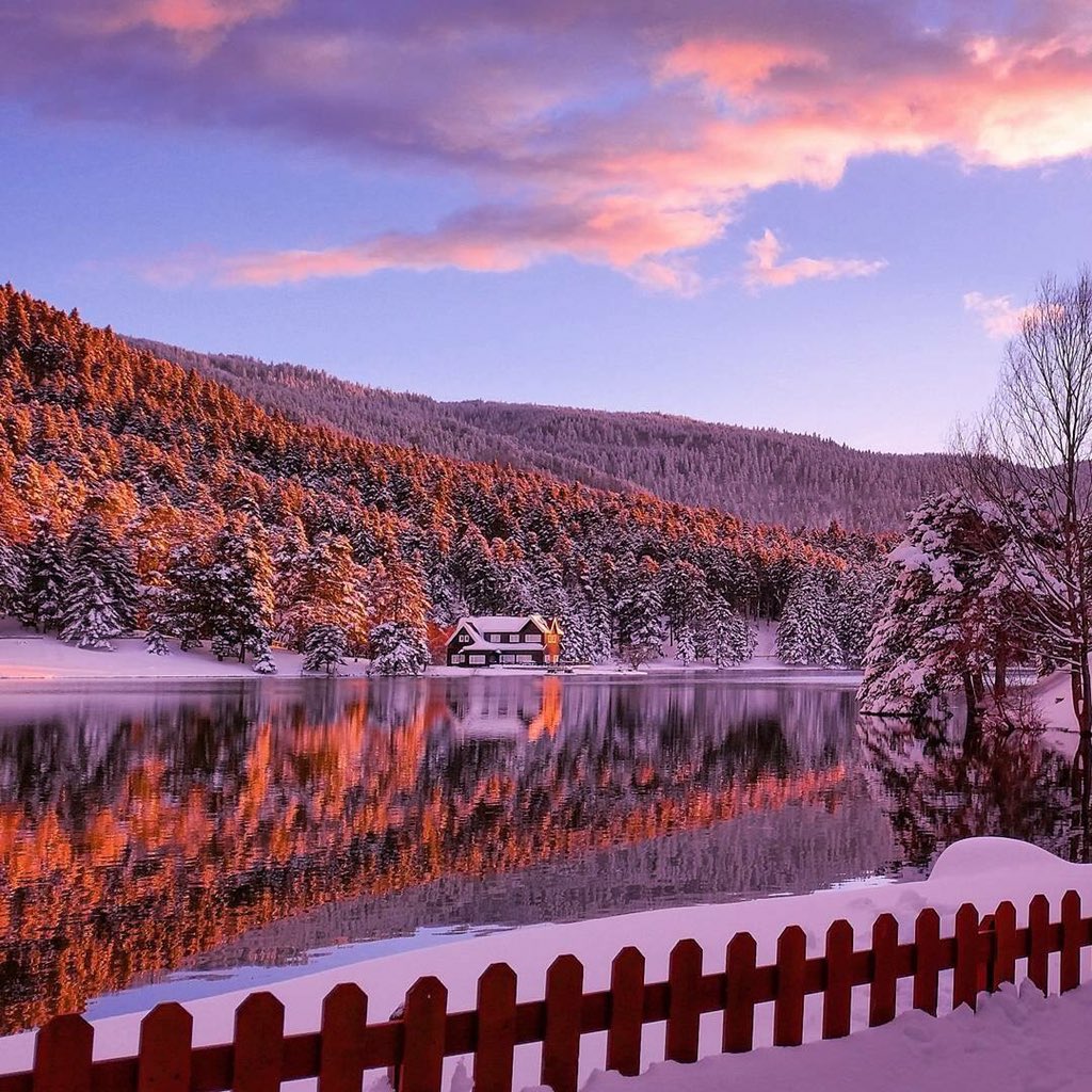 Winter reflection❄️❄️❄️