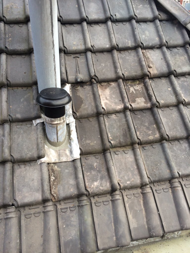 Clementsdaktech's tweet image. Hele slechte schoorsteen, zo is er nog......... Zo is hij weg