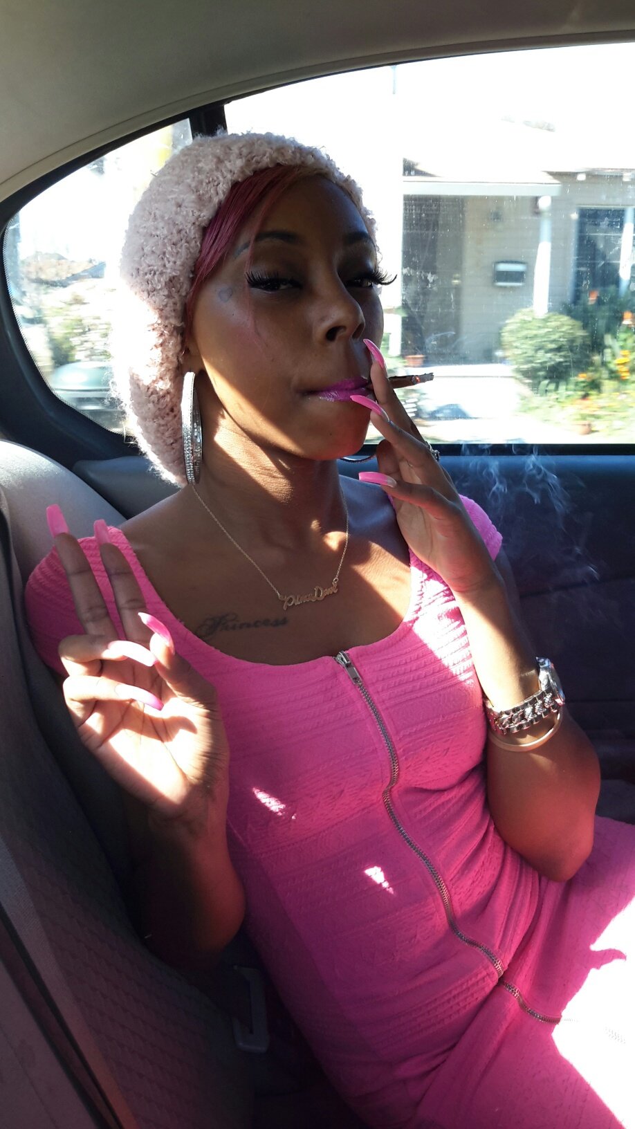 Pinkanna Cox 🎀💄👑🔮💕👿👸👅🚺🚺 https://t.co/COo5mshDgk