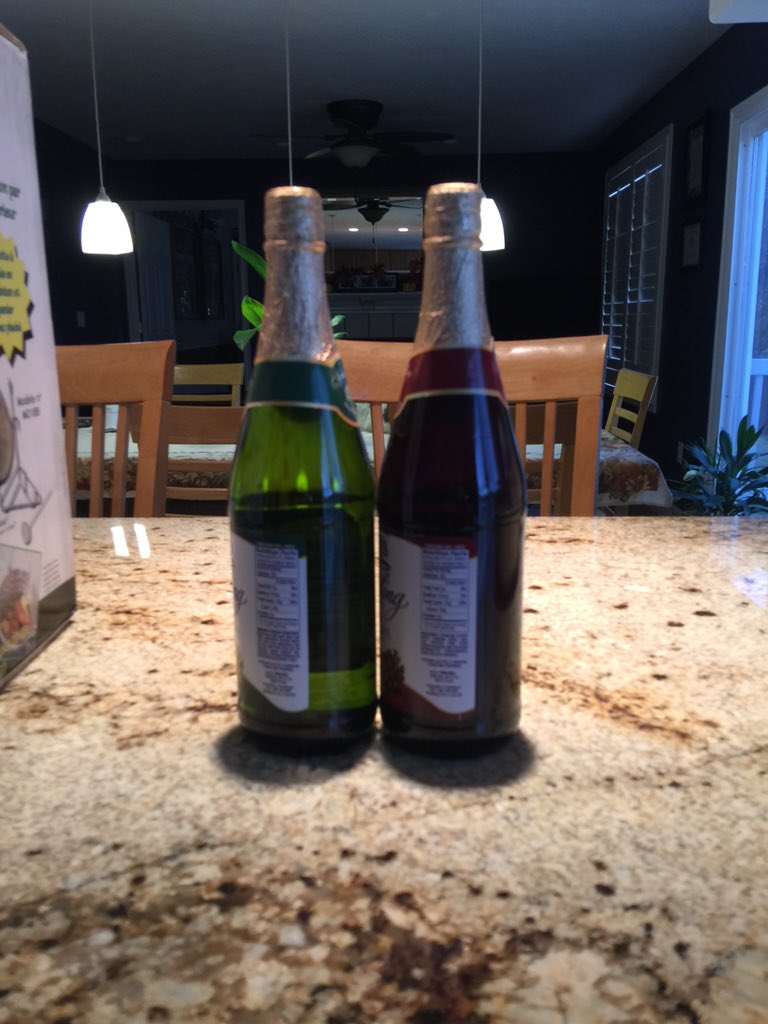 BarlowCam's tweet photo. Wine and Champaign at Barlow's. 😎💯
#OneHourLunch https://t.co/GZACZHNRsR