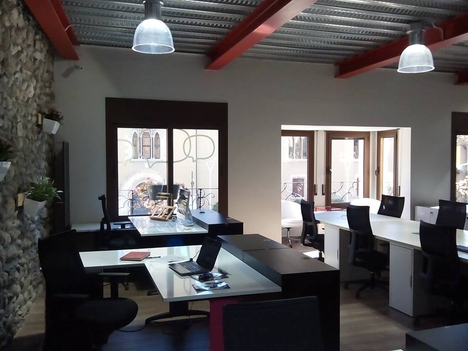<a href="/PalauCowork/">PalauCowork</a> El primer espai Coworking a La Seu d'Urgell! Ets un treballador freelance? vine a coneixer-lo!