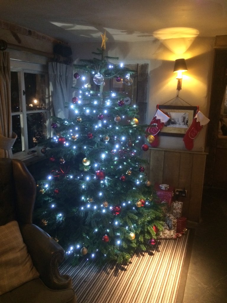 TheSandpiper_V's tweet photo. It's beginning to look a lot like Christmas #festivemenu #turkey @Visiter @Vintage_Inns https://t.co/gnuFGG5BJS