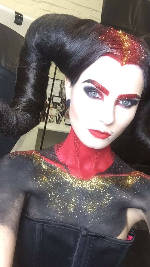 ClaudiaMichon's tweet photo. Showing true myself 😈 https://t.co/fmdd5601yT