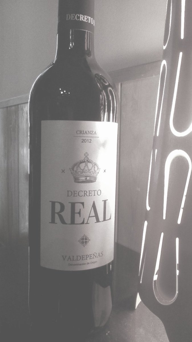caroayamonte's tweet photo. #valdepeñas #decretoreal
New red wine. Beautifully. https://t.co/bs4go4YPZS