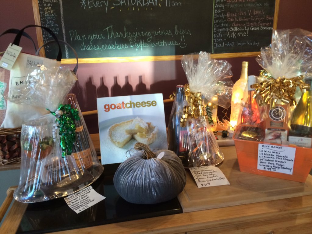 NotJustAnoGirl's tweet image. #thinkgift #thinkholiday #beaconhillwineandgourmet