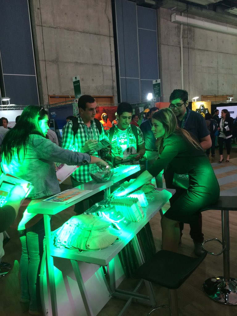 CongresoACHS's tweet photo. Con una convocatoria exitosa agredecemos al público asistente y damos por finalizado #CongresoACHS2015 https://t.co/U05AwLTDjG