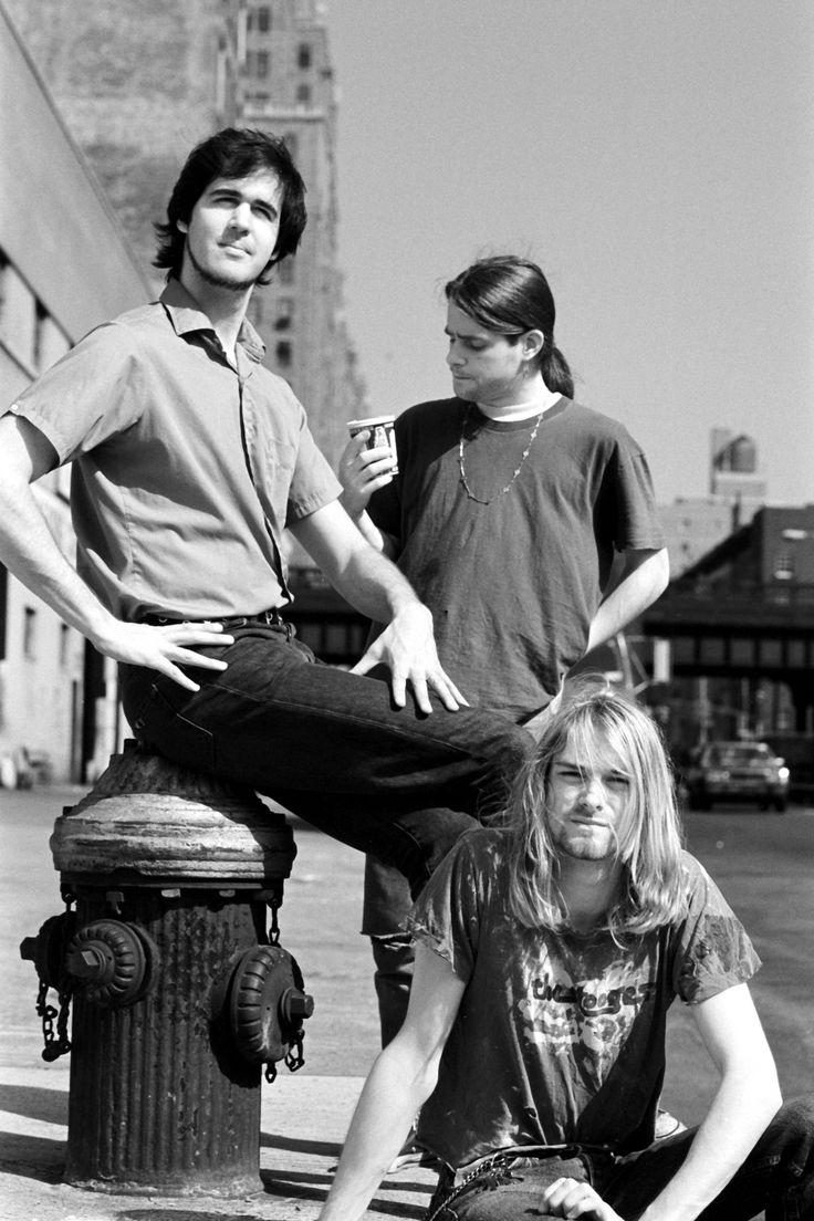 77MASH's tweet photo. #Nirvana in NYC, 1988. https://t.co/ExbroHTXGg