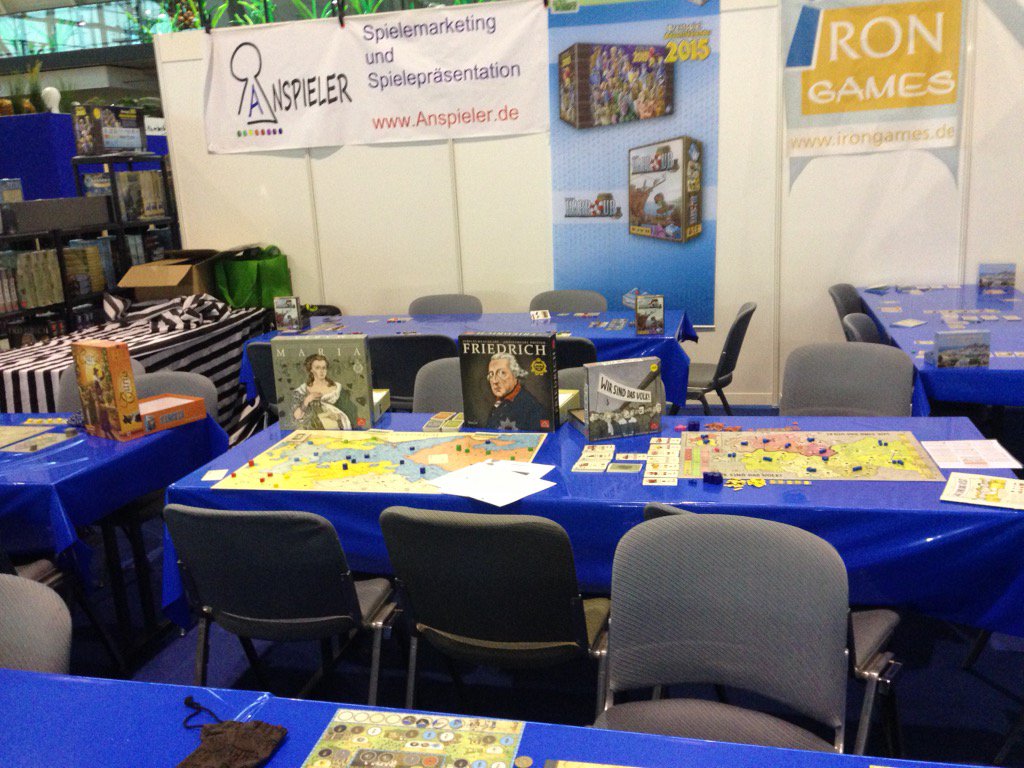 braaKmaR's tweet photo. Zurück aus Stuttgart und sicherlich mit einigen Spielern mehr mit tollen Spielen von @FrostedGames  @dlp_games https://t.co/lJ6JVGb5mZ