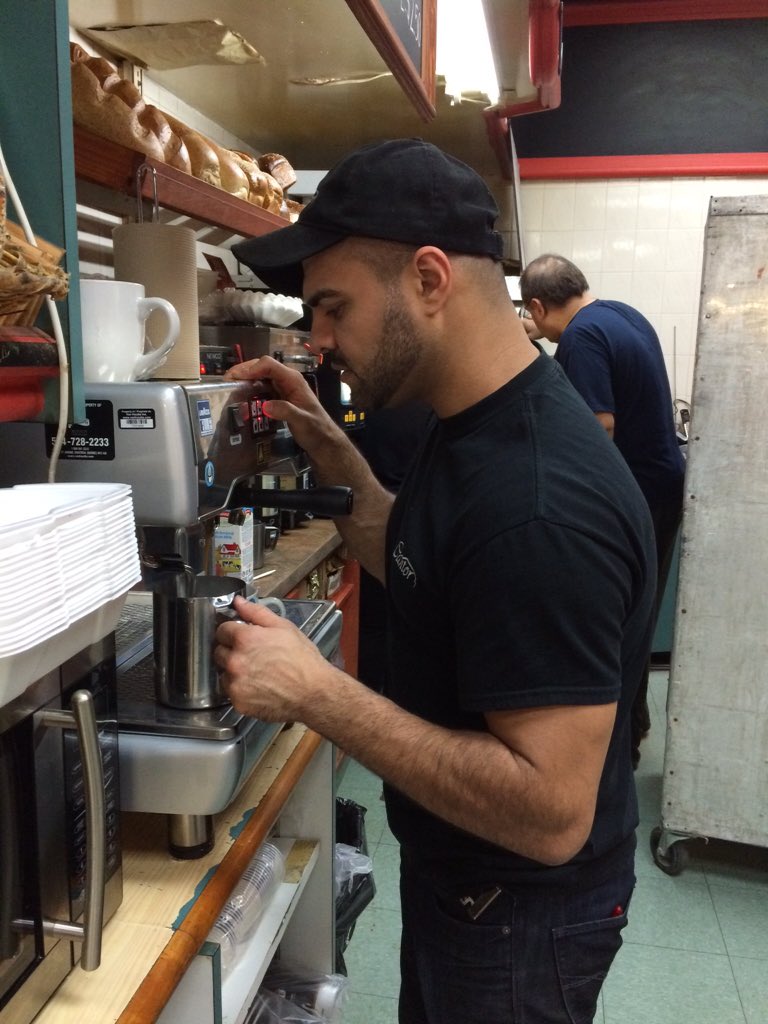 sabrina000012's tweet photo. Got my boss to make me a coffee, and it kinda looks like a bear🐻😊 @PitBuLL_1928 https://t.co/36ukeGUyiV