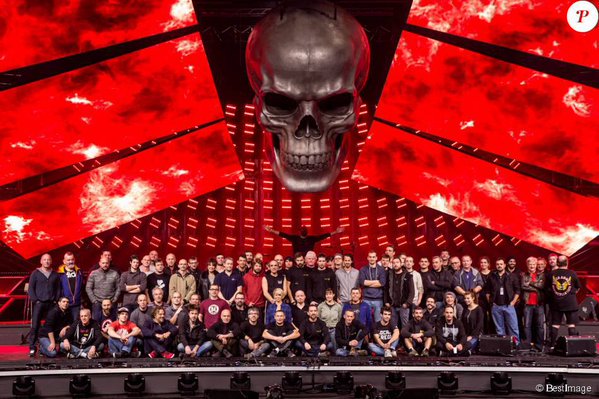 Voici toute l'équipe du rester vivant tour. Sans eux rien ne serait vraiment possible👍👍👍