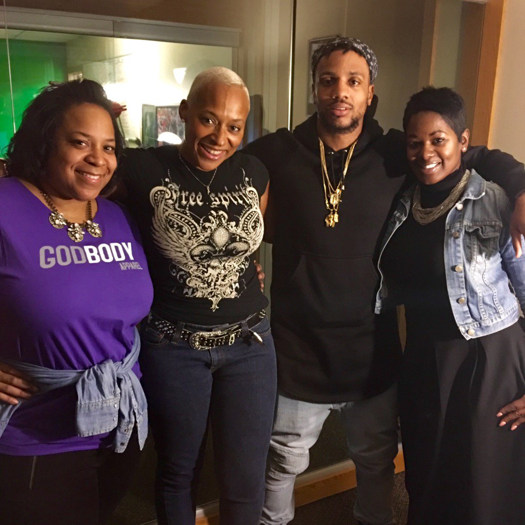 BionicmanDc's tweet image. Thank you again to @_ChrisPearson for stopping through and showing us love on the interview💯! #TheWakeUpMorningShow