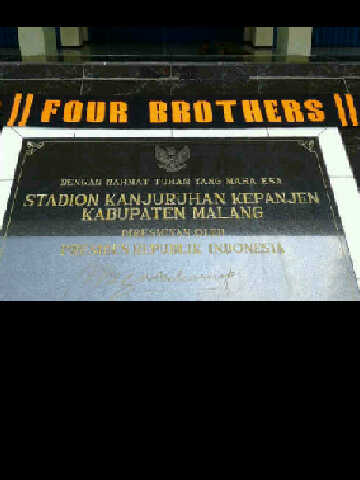 _FourBrothers_ tweet picture