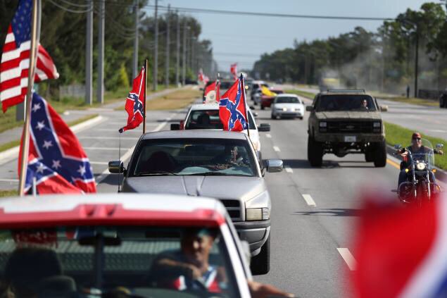oct_things's tweet photo. Nothing makes my south lovin' mornin' like seein' a true American showing their pride on the way down pisgah highway https://t.co/begnfhcXdL
