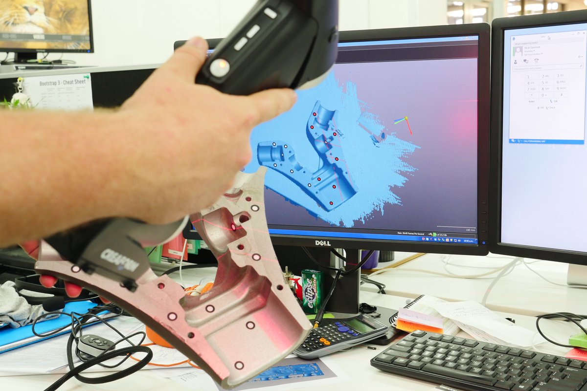 workSpaceNZ_'s tweet photo. @NBSleeman getting his #prototyping groove on with our new #portable #3Dscanning machine. Creating #CAD files on fly https://t.co/AzOtoZiAlX