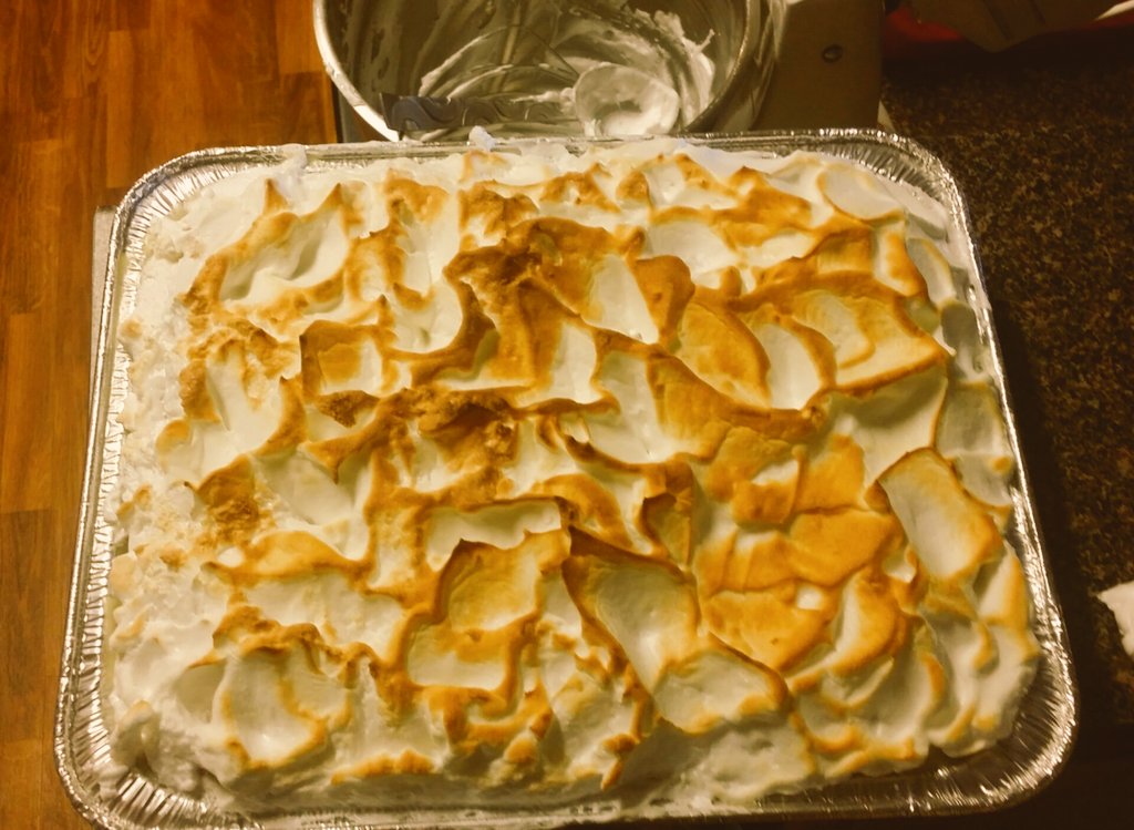 IreanaPrice's tweet photo. Southern Banana Pudding w/ meringue baked topping. Cheesecake, cobblers and that southern dinner still 2 come! https://t.co/bGY9DJLqtm