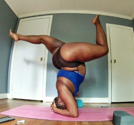 FitnessMagazine's tweet photo. These crazy-talented yogis prove there's no such thing as a "yoga body":https://t.co/5d2YkplAeV via @Shape_Magazine https://t.co/5FRhZ8dF8U