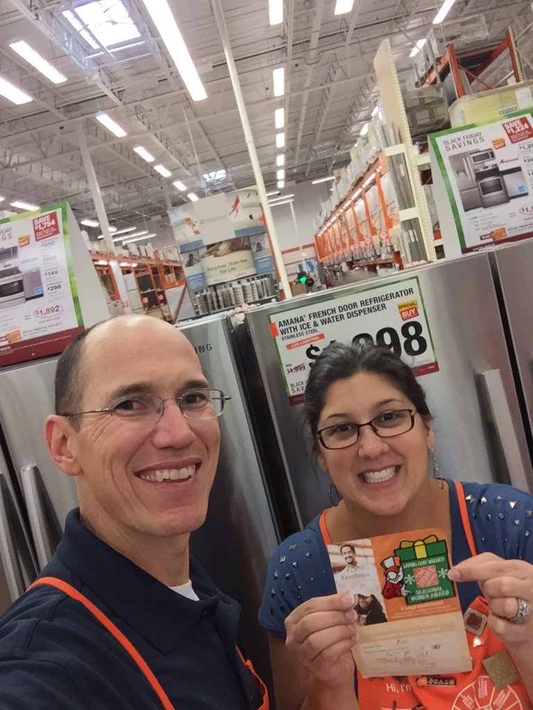 WebbfWebb's tweet photo. Kari from 6545 rocking sales and attachments!!  Huge sales with a 61% HDPP attach rate!!  @BreeHarrisTHD https://t.co/aqerciUHFV
