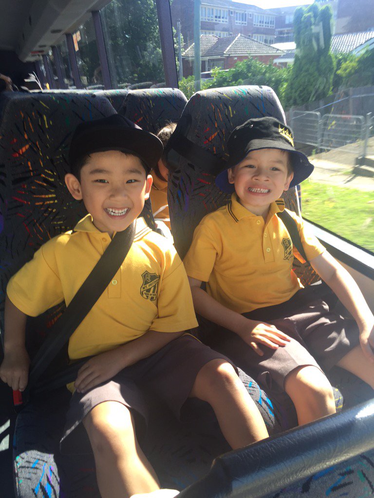 cassiehide's tweet photo. We are coming for you Sydney Opera House! #excursiontime #kindergarten https://t.co/2PkHHXzJoD