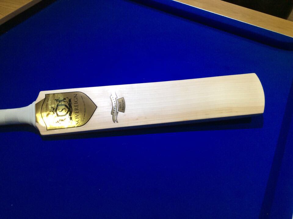 SovereignCrickt's tweet photo. Latest bat finished ....... I think this is possibly the best #cricket #bat I've made. Massive toe and no concaving https://t.co/BytbvnCLpu
