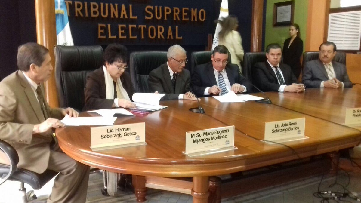 lahoragt's tweet photo. TSE no adjudicó curules a 16 diputados electos https://t.co/NSGtRyNjtQ https://t.co/hEdaxXSxi7