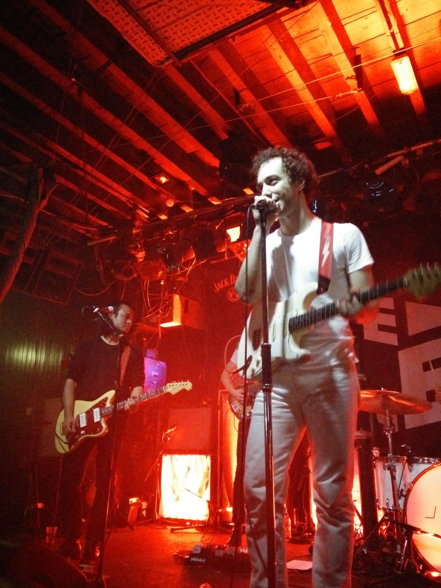 acidalia's tweet photo. @alberthammondjr thanks for the music and smiles at #bristol #thefleece.  like your friend in black https://t.co/reXWtIOSOp