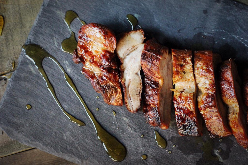 02cwalker's tweet photo. @nic0lahall @CathHarrild @stewarthorsman @ZumbaNerd @hollidaydixon @FazendaManc Mmm! Pork belly please #cannotwait 🐷 https://t.co/FCMjKWOTtS
