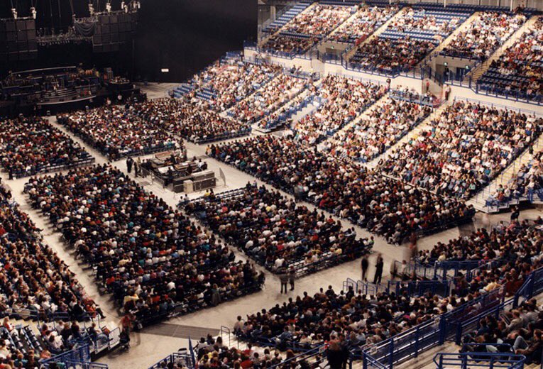 NoShame2020's tweet photo. Date: 5 April 2016
Venue: Sheffield Arena
Location: Sheffield, UK
Capacity: 13500
#slflsheffield https://t.co/xRLoBKc81k