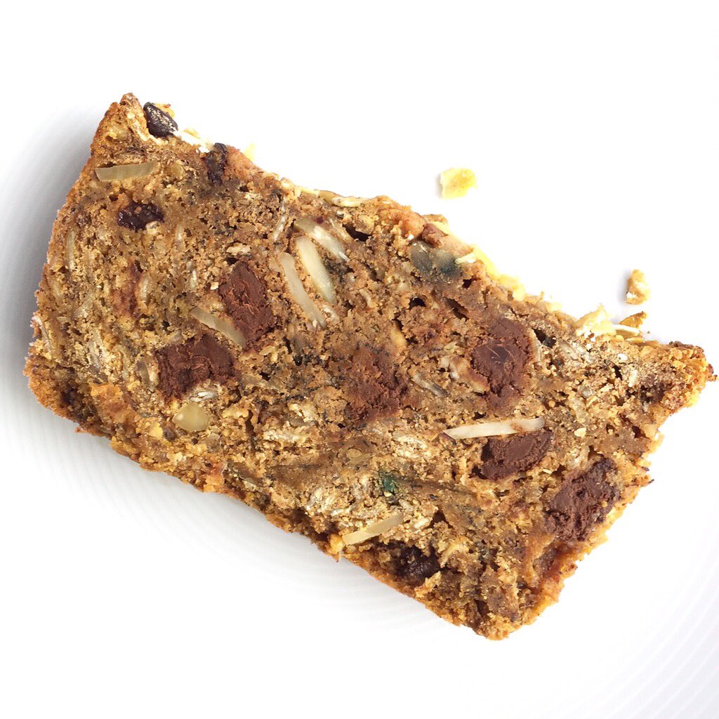 InspiredSpoons's tweet photo. Vegan Pumpkin-Muesli-Banana bread! Made w/ @SevenSundaysMN Bircher muesli! #vegan https://t.co/PzglbHh1Gh