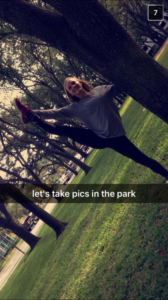 lmkayser's tweet photo. #dancertips -take any opportunity to whip out your best y-scale when taking pictures in the park..or anywhere at all https://t.co/obboLbdLsN
