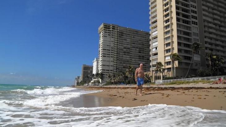 SunSentinel's tweet photo. #Broward's first major beach renourishment in 10 years expected to begin in early December https://t.co/xjaYLLOhVT https://t.co/OXmIUw2W3i