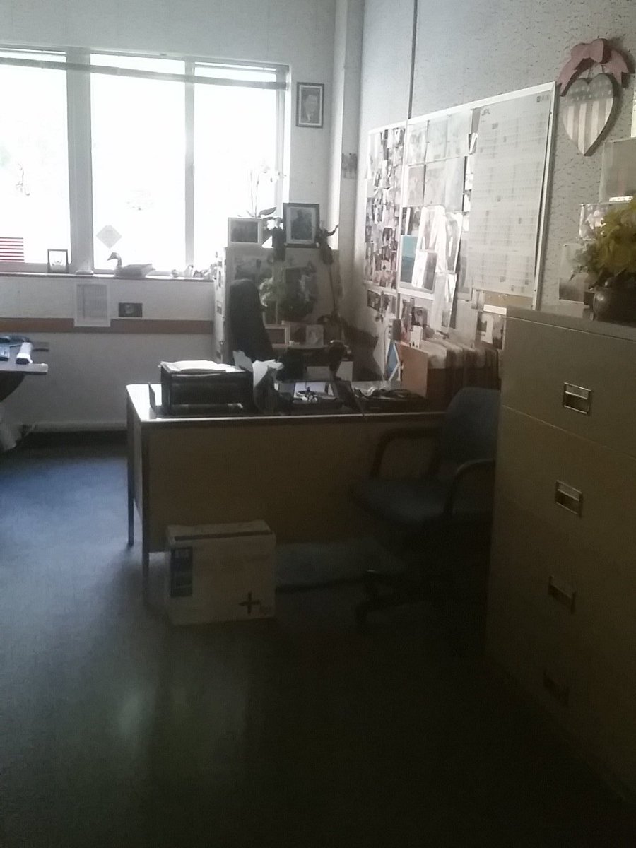 BodkinDylan's tweet photo. The office where they came up with the idea for rockets https://t.co/Ndto3XYUeI