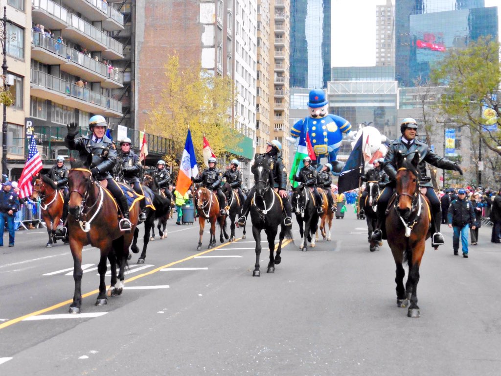 What day is 25 days after thanksgiving
