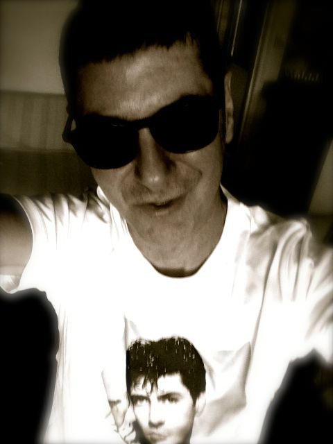 APC_KOREA's tweet photo. A.P.C. T-shirts musique, Etienne Daho 1/4.  온/오프라인 스토어에서 만나보세요. #apc https://t.co/EHu5eWfYCB https://t.co/FCoaJwh0os