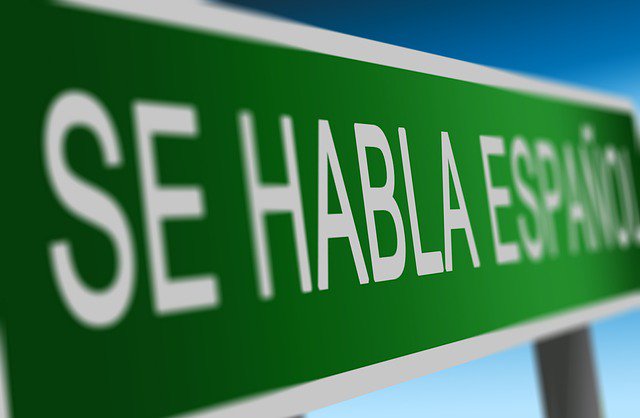 Lynch39083's tweet photo. Bilingual Education: 5 Reasons it should be Required https://t.co/cVupaD6oq3 #edgap https://t.co/FGmmoYk0hN