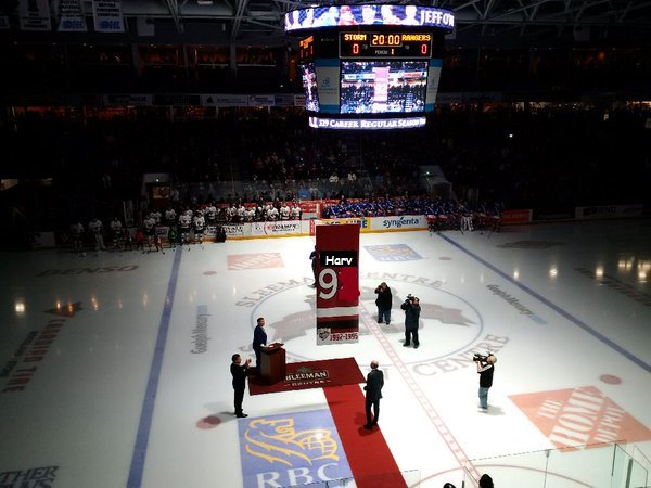 tim92spence's tweet photo. @Harv_74 @Rjenks11 @zmart44 @Storm_City @markusorillious Classy move storm. #alumkeepitalive https://t.co/Lfw4lDZjjt