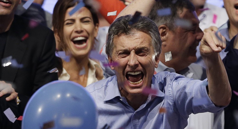 perna_gabriela's tweet photo. ¡SÍ, SE PUEDE!!
 Mauricio Macri y a #MauricioYVos https://t.co/aBtrEh5CtD