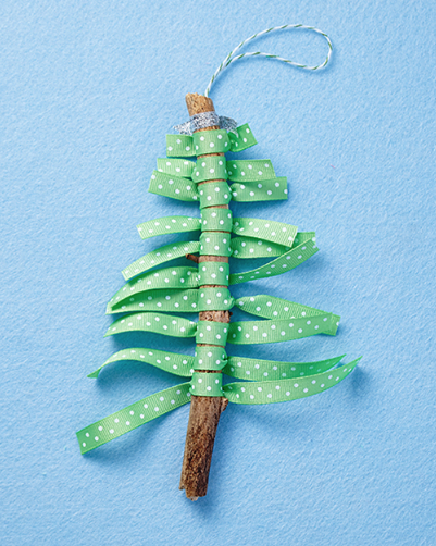 Todaysparent's tweet image. Ready to get crafty? Grab the kids and make these 10 easy, festive ornaments —&amp;gt; ow.ly/V2liV