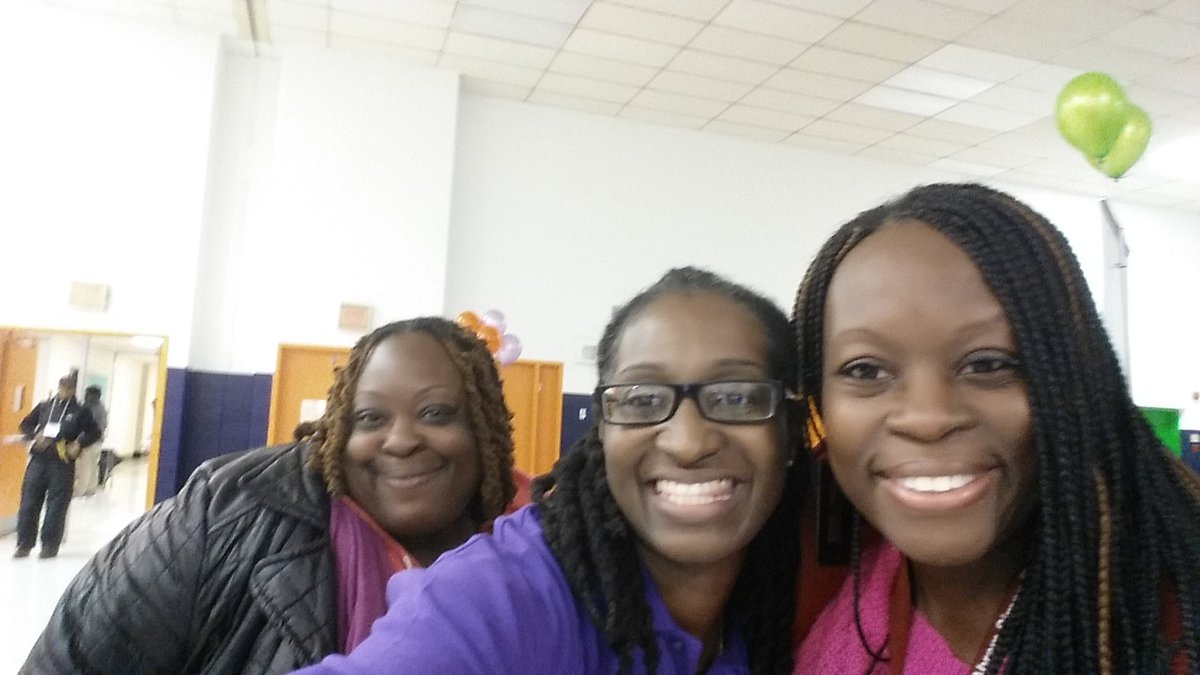 LaRubyMay's tweet photo. #MakingADifferenceIsWhatWeDo #BlessingIsInGiving @Ward8Rising https://t.co/LXoFfgTDNs