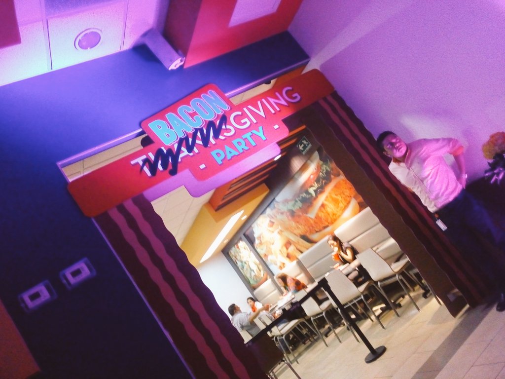 FoodLifeLoveSV's tweet image. #LaVidaEsMejorConBacon esta noche @Wendys_sv nos presenta el #BaconGivingParty #Baconlovers #SivarFood #foodblogger