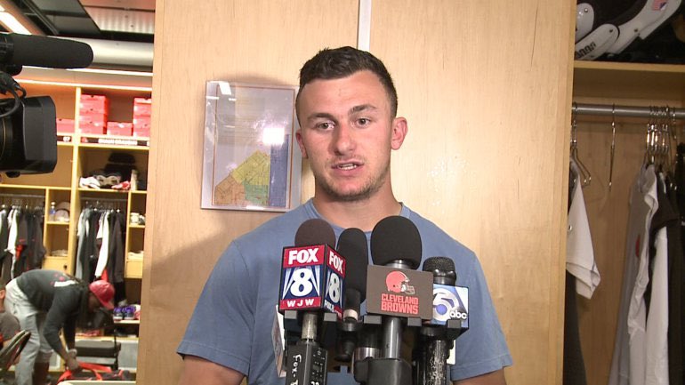 FauxNFLnetwork's tweet photo. "I don't have a drinking problem, the team has a problem with me drinking. There's a big difference."-Johnny Manziel https://t.co/SJLdv65KYV