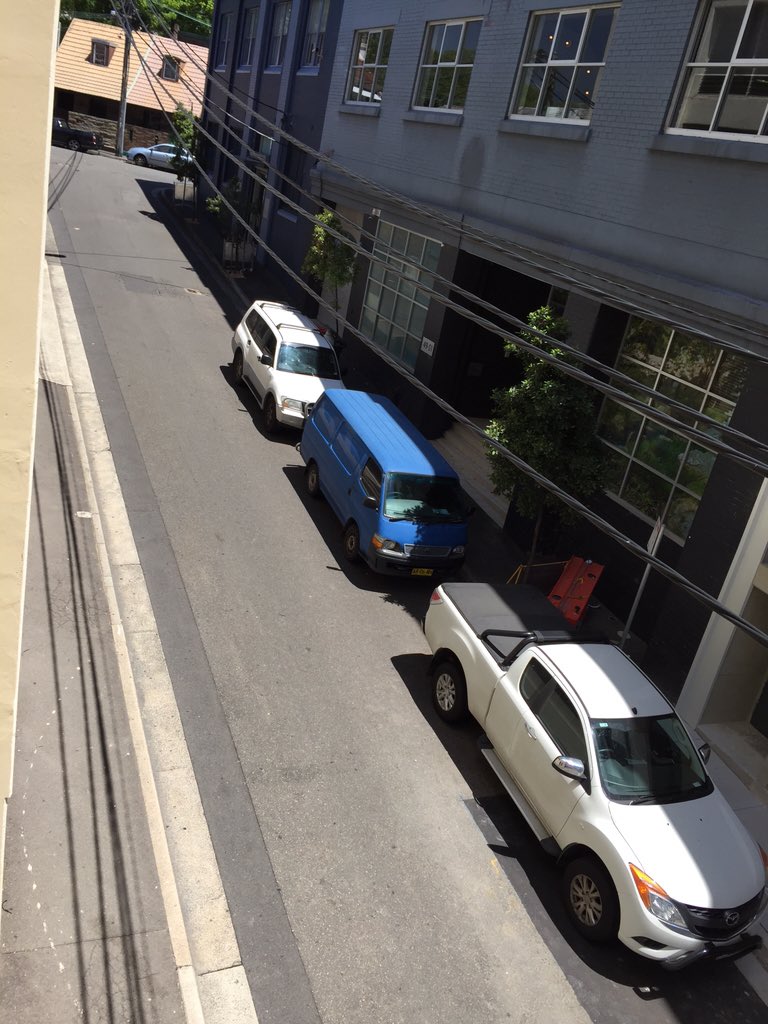 Bfdu2015's tweet photo. @cityofsydney Daily occurrence! #greekstreet #glebe #parkingofficers need now. #noparkingzone https://t.co/dECyTUz1wX
