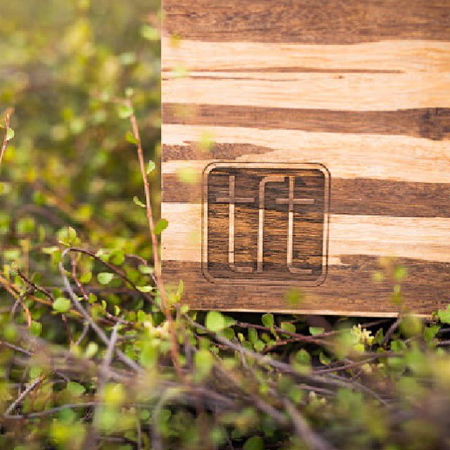 the_root_theory's tweet photo. Handcrafted makeup organizer #kickstarter #rootbox #beautyblogger https://t.co/VwFbUNVtZ2 https://t.co/DGW5RRUOIa