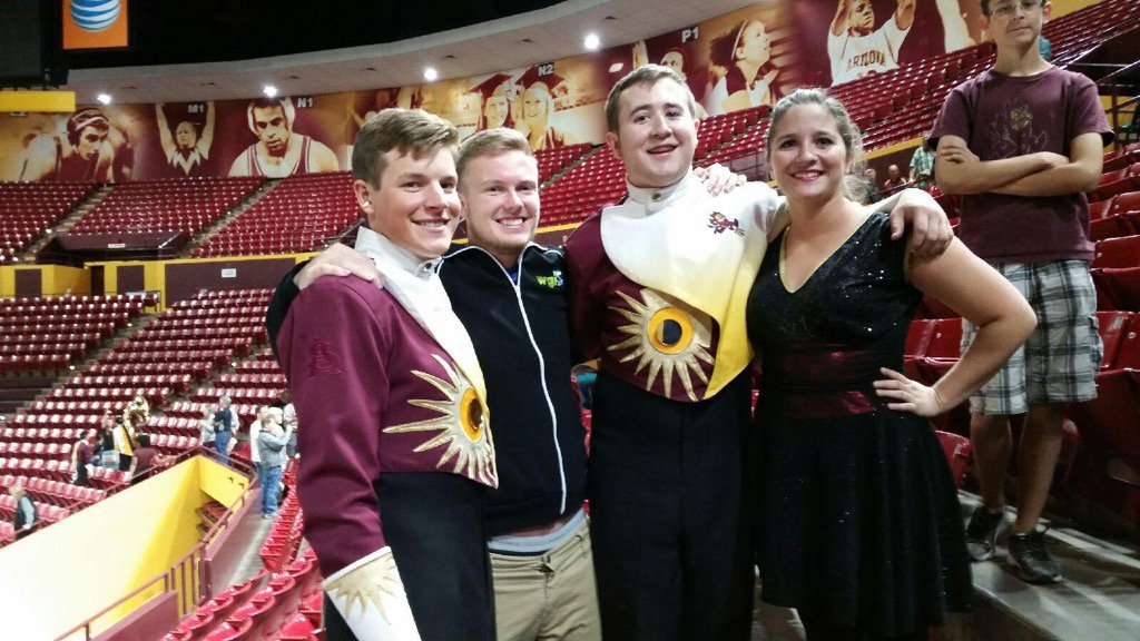 mkenobbie12's tweet photo. I love these kids! #OC2014, #SDMB, #mamapride @Kilometerk @cody_cronk @honeybuns_2 https://t.co/koxHFECPHg