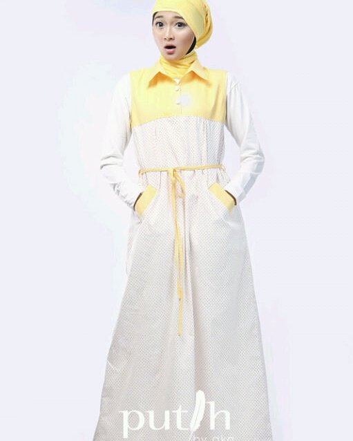 Yellow Polka Dress
SALE 30% :D